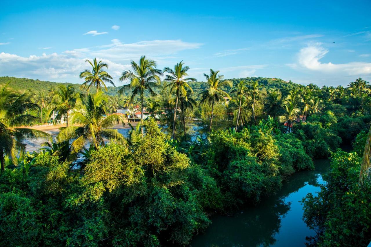 Mirati Goa Arambol Bagian luar foto